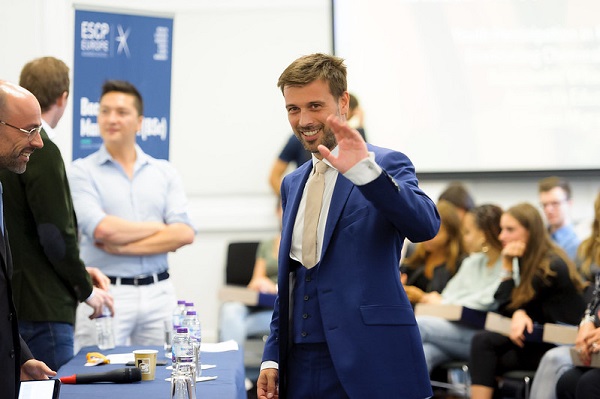 Business management school 