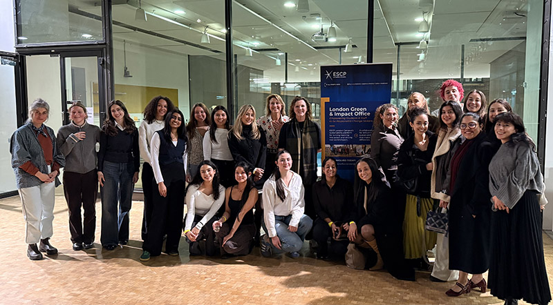 Attendees at the Rethinking Fashion: Innovating for a Sustainable Future event