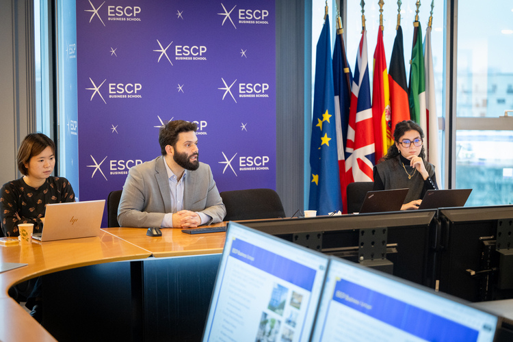 23121125-SAC-2025–ESCP©JacobKhrist.jpg
ESCP’s Associate Dean of Sustainability Gorgi Krlev addresses the Council
 