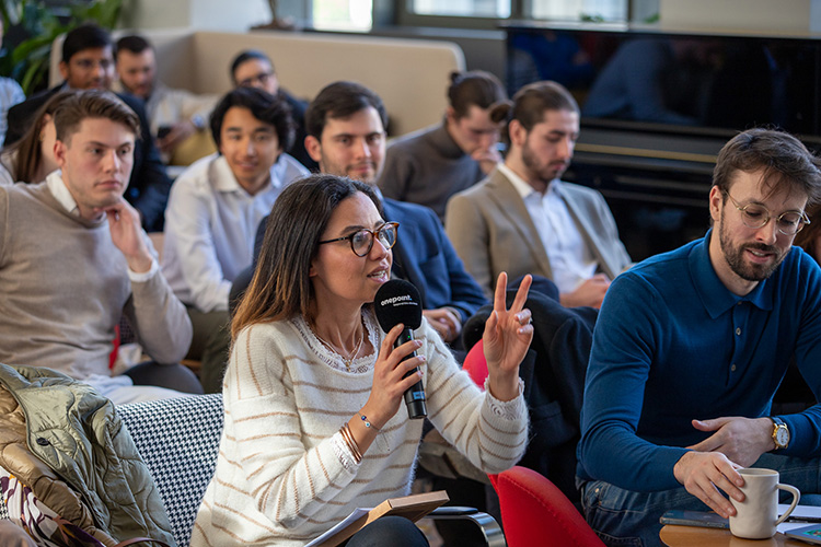 Student speaking during the Award for student research work from the Reinventing Work Chair, BivwAk! | ESCP Business School