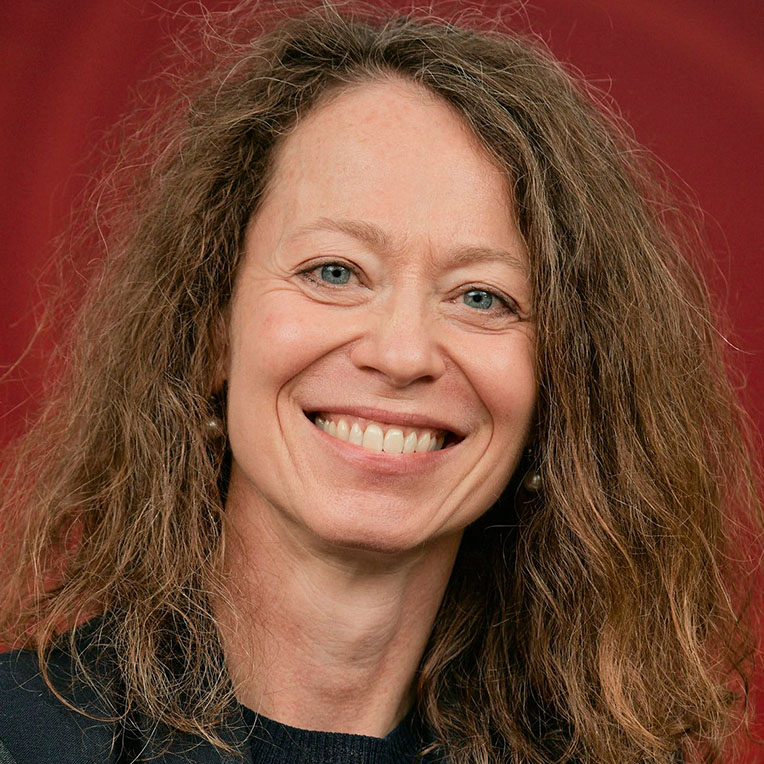 Moira Thompson Oliver - Human and Digital Rights Expert and Sustainability Lawyer