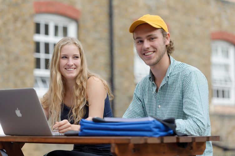 Illustration of networking webinar