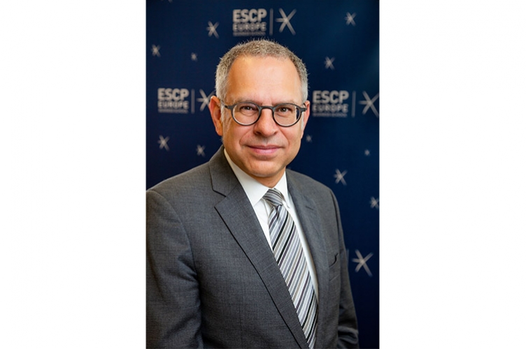 Prof. Dr. Stefan Schmid - Internationalization of Business - New Publication