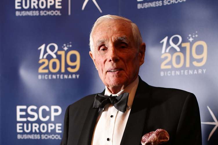 Fraancis Lang promotion 54 - ESCP