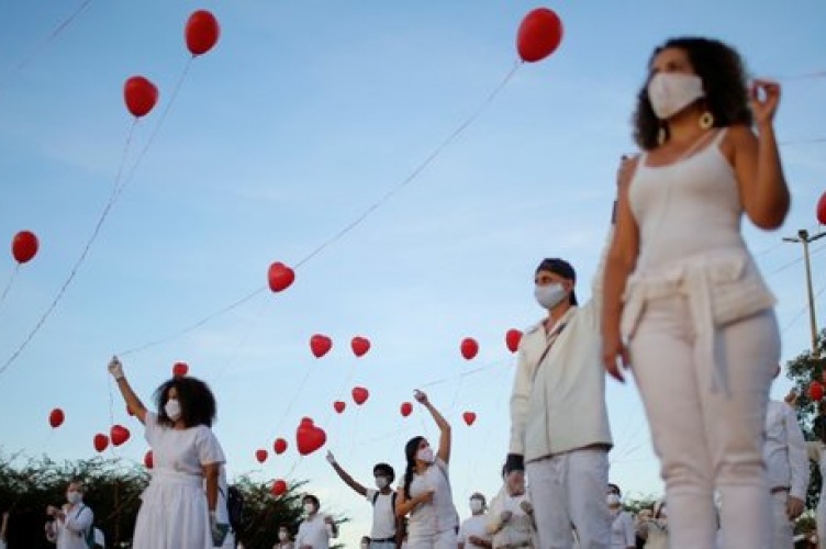 © Adriano Machado [copyright]