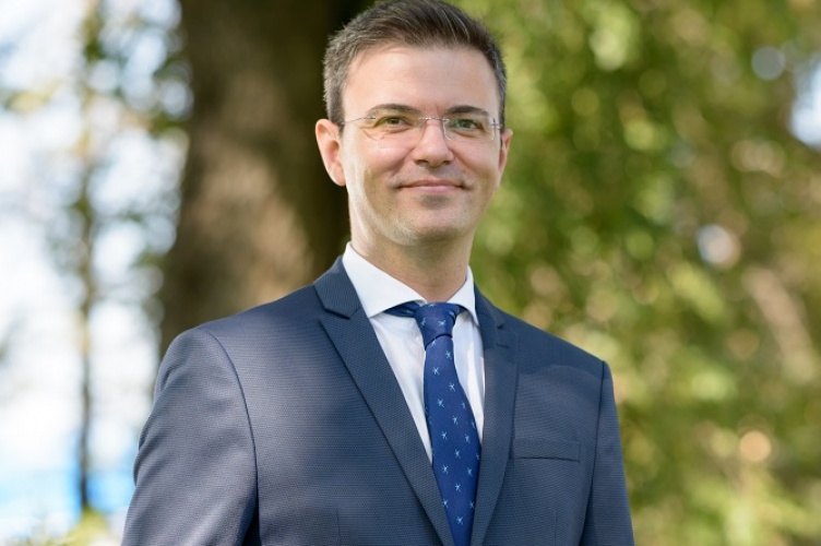 Prof. Dr. Jose Ramón Cobo, Associate Dean For Learning Innovation