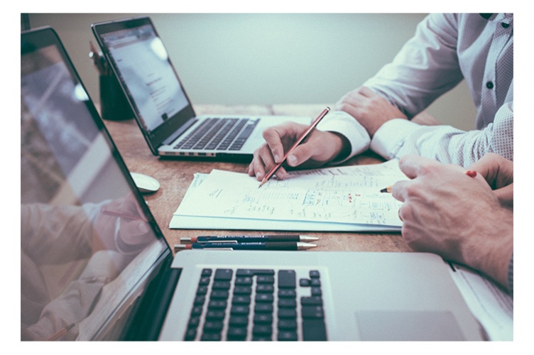 © theHRDIRECTOR [copyright]