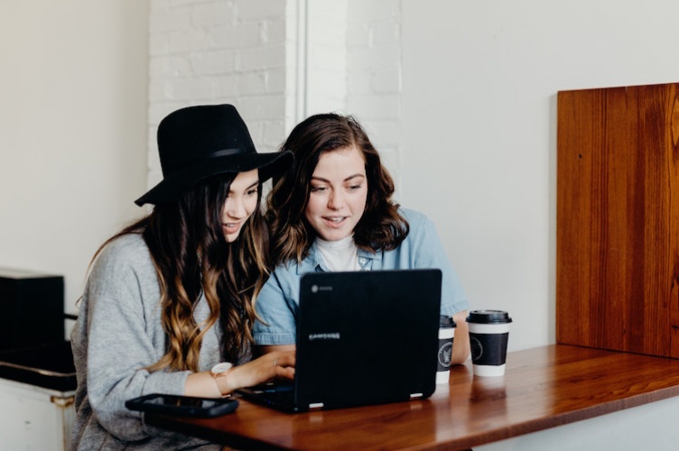 Bachelor Online Counselling Session