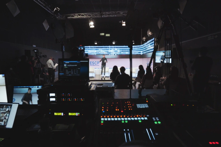 Sneak peek: International Seminar