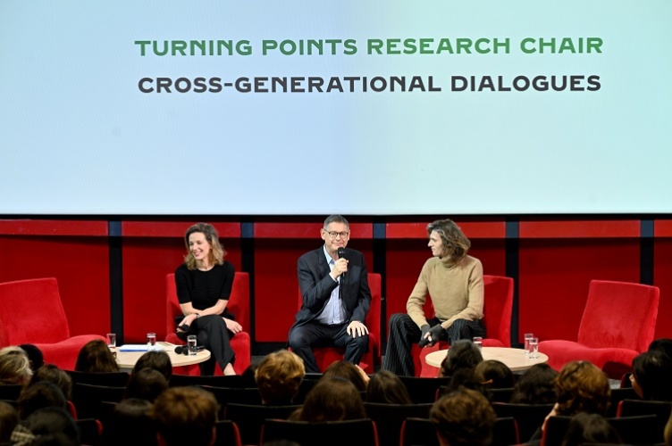 Photo de Cyril Vigneron avec les deux directeurs scientifiques de la chaire