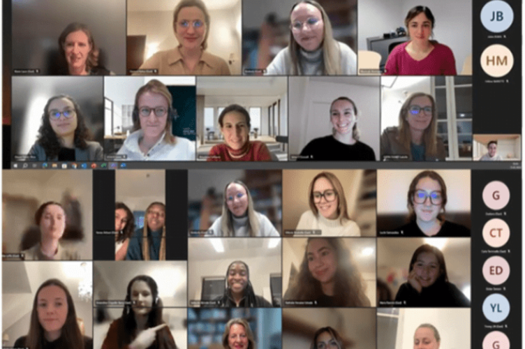 Screen of the online event