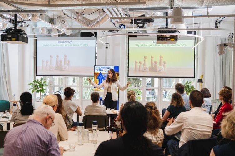 Photo of Pr Emanuelle Leon presenting during the event