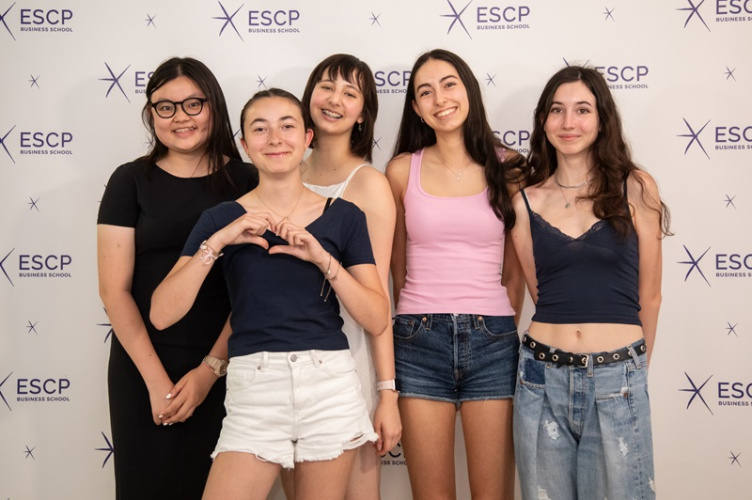 ESCP International Summer School students in Turin