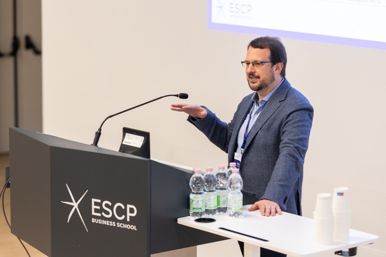 Prof. Francesco Venuti opening the EMBAC Regional Meeting 2026
