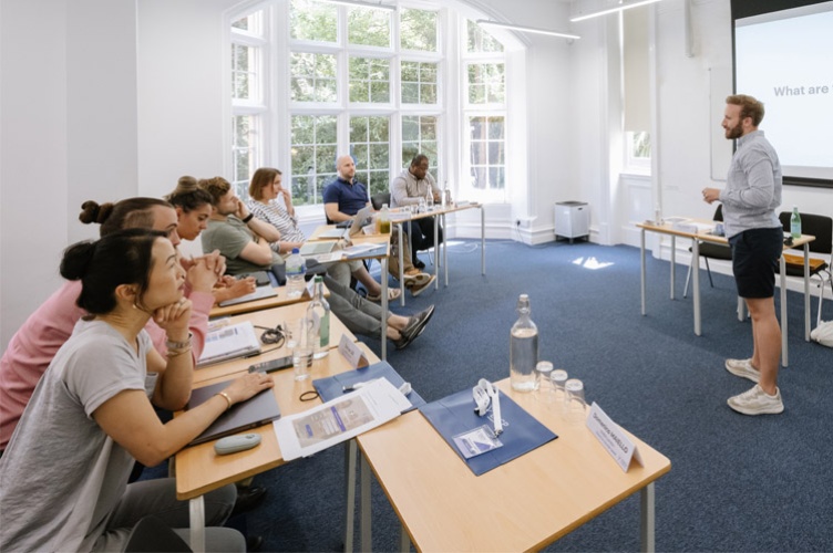 ESCP London joins Help to Grow programme for SMEs