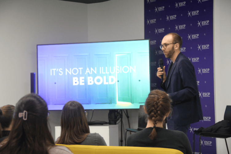 ESCP Business School’s Madrid Campus is strengthening its career ecosystem through a renewed sector-focused strategy that brings students closer than ever to industry leaders, top employers and high-impact alumni. Throughout the 2025–2026 academic year, the Career Insights series has offered students exclusive exposure to fields such as Banking & Finance, Consulting, Consumer Goods and Technology, combining expert panels, recruitment insights and personalised networking opportunities. With new industry even