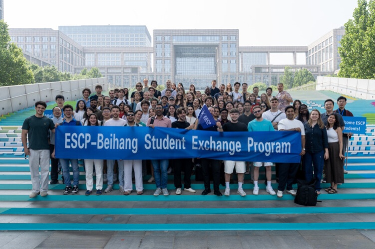  From AI agents to the Great Wall: ESCP students broaden their horizons through the Beihang exchange programme