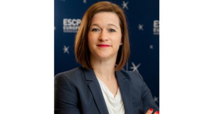 Picture of Prof. Dr. Kerstin Alfes, ESCP Berlin's Academic Director of the MBA in International Management.