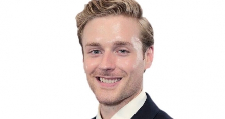 Oliver Madden Headshot