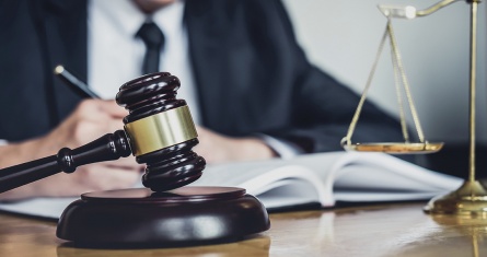 Un juriste, pourquoi faire ? Introduction à l'analyse juridique dans les opérations, ESCP Business School