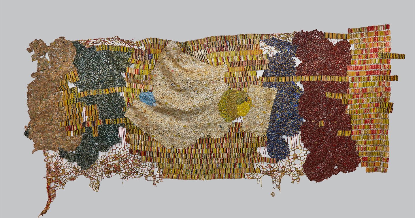 Bannière de la Chaire Innovation responsable en Afrique - Artwork by El Anatsui, TT, 2021, 300x620 cm, Aluminium and copper wire, courtesy of the artist and the H Foundation, Hiridjee Collection, Madagascar