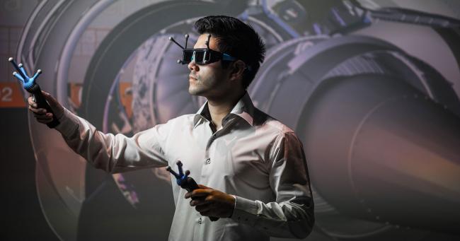 Salle de réalité virtuelle - Simulation d'opérations de maintenance et d'accessibilité © Adrien Daste / Safran