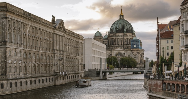 Berlin Custom Solutions-Berlin Dom