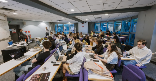 Transition to Entrepreneurship with AI