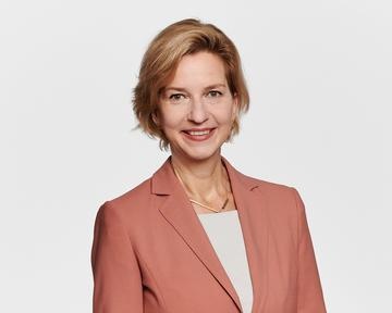 Von Wiese Irina, Affiliate Professor - Law Economics & Humanities, ESCP