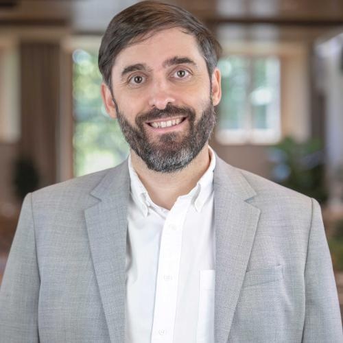 Pina Gonçalo, Professor - Law Economics & Humanities, ESCP