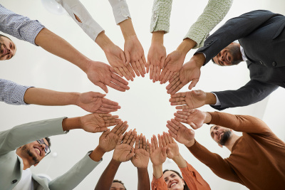 How to transform businesses into agile and participative communities