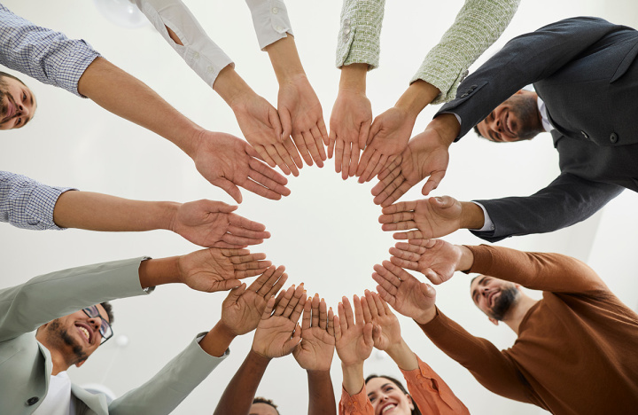 How to transform businesses into agile and participative communities