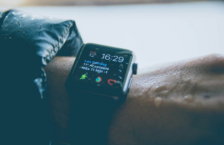 From blockchain to digital biomarkers: opportunities and challenges in health tech