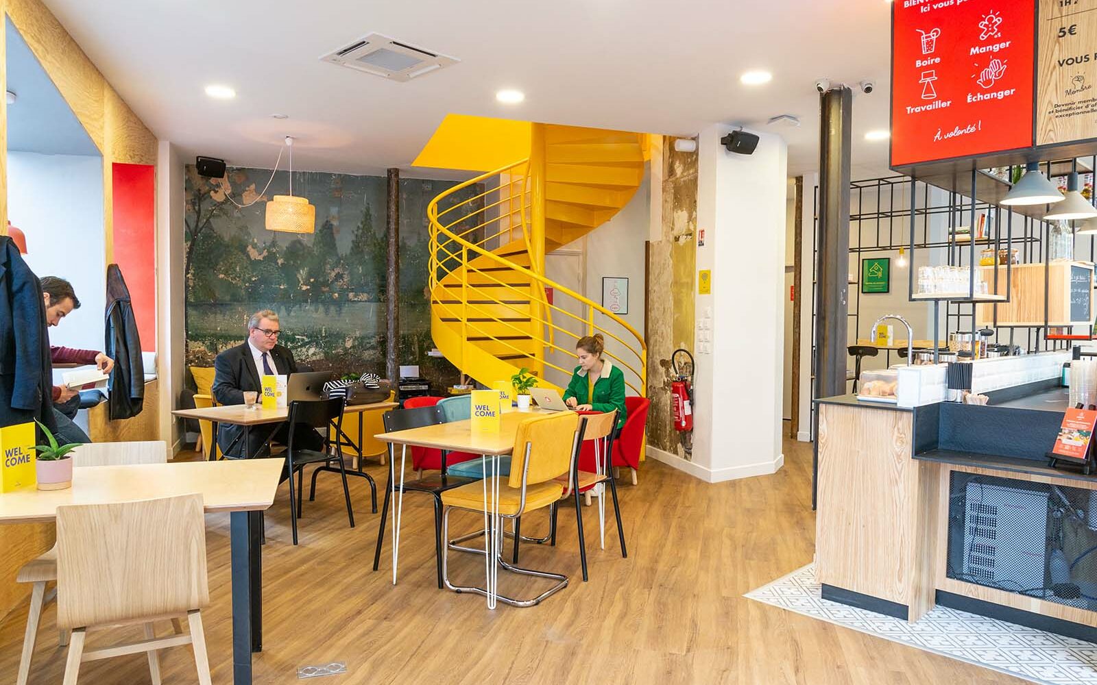 Anticafé La Fayette, ©Anticafé Photo of people working at the Anticafé Rue La Fayette