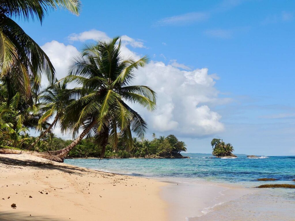 Bocas del Toro, Feature photo by Camilo Pinaud/Unsplash