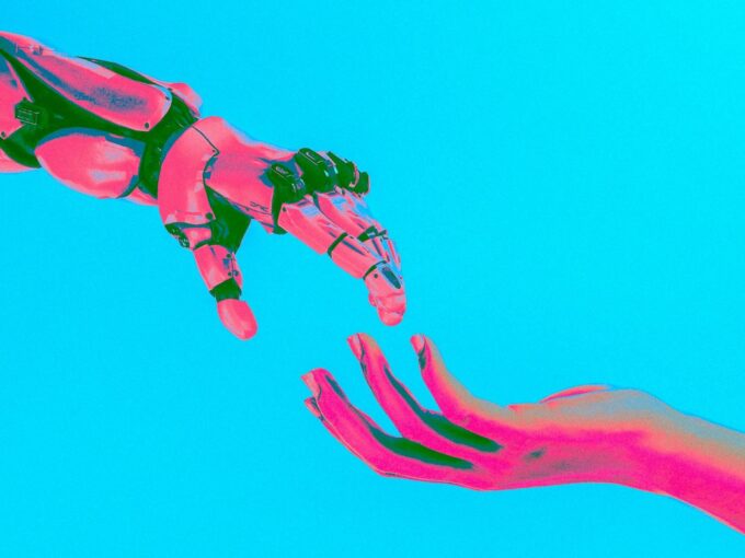 ©Cash Macanaya / Unsplash