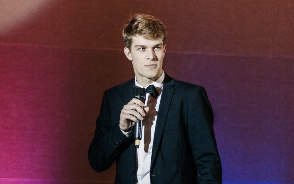 Clay Founder – Christoph Koenig – ESCP Business School Christoph Koenig, founder of the student messaging solution Clay