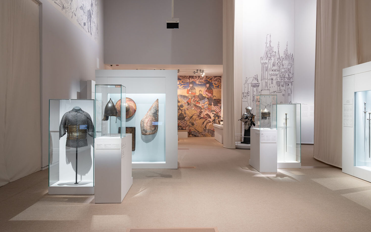 Exhibition “Furusiyya: The Art of Chivalry between East and West” organized by Louvre Abu Dhabi, Musée de Cluny and France Muséums in 2020. © Departement of Culture and Tourism Abu Dhabi Exhibition “Furusiyya: The Art of Chivalry between East and West” organized by Louvre Abu Dhabi, Musée de Cluny and France Muséums in 2020