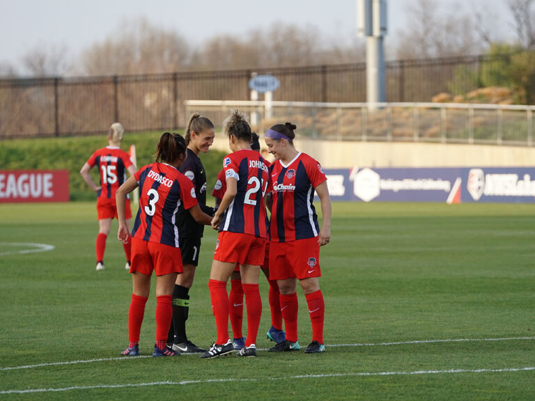 Group of women playing on grass field, Jeffrey F Lin, Unsplash