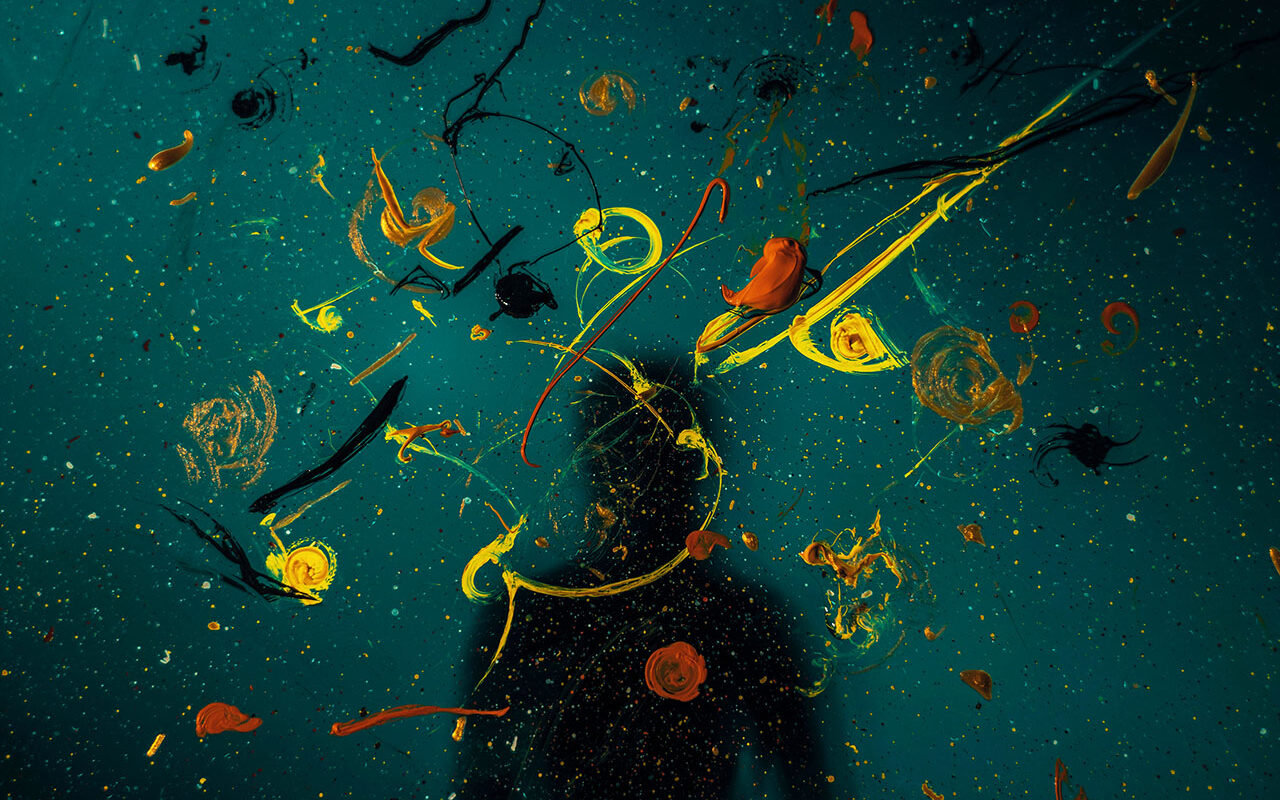 ©Jr Korpa / Unsplash Green and Yellow Fish on water, ©Jr Korpa / Unsplash