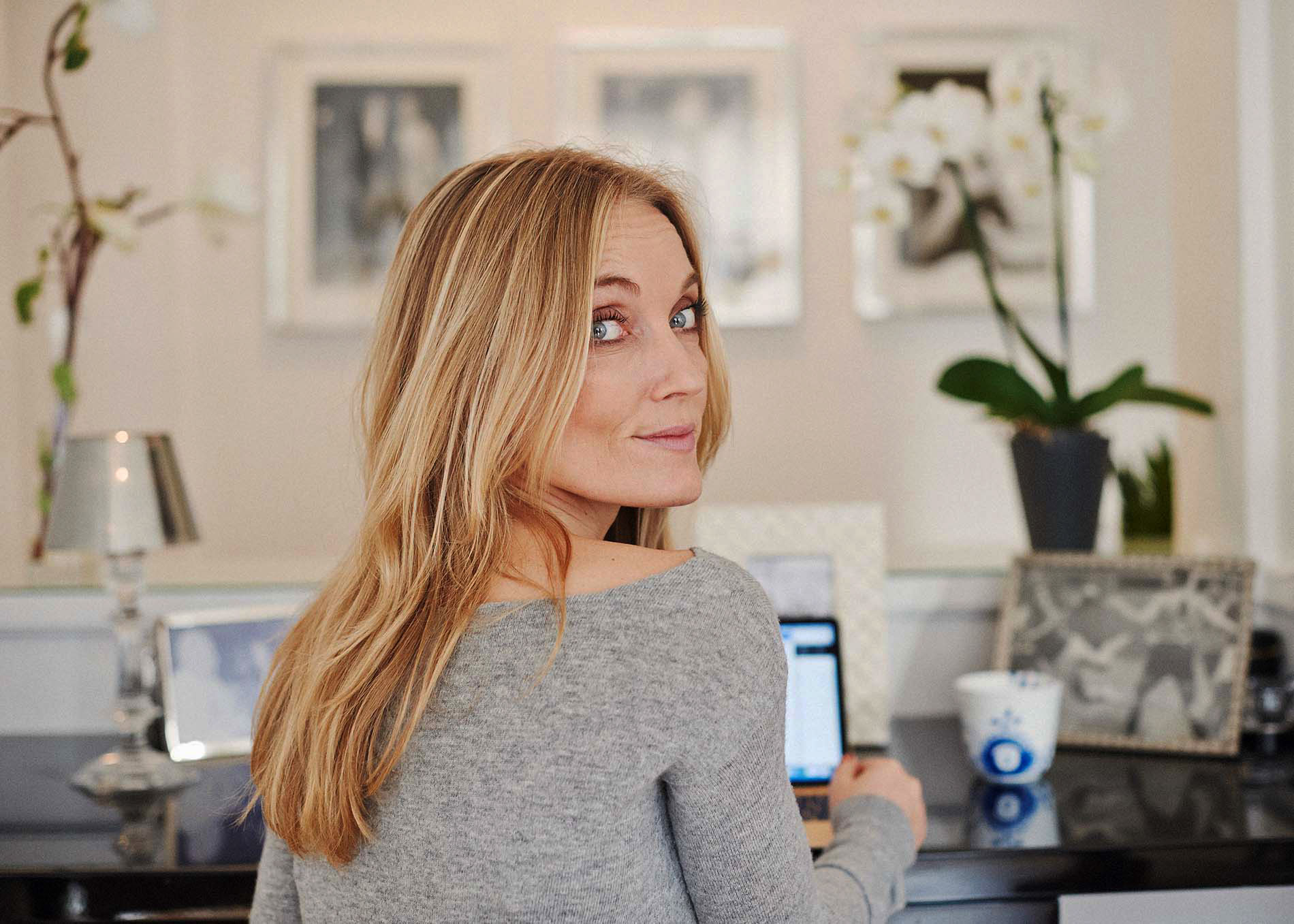 Malene Rydahl is a former executive in corporate communication and currently a writer, speaker and executive coach specializing in happiness, well-being and management.