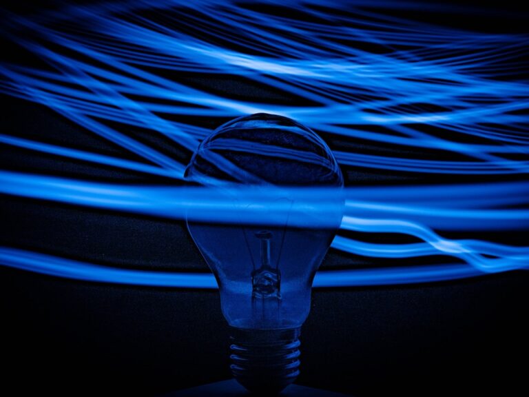 ©Nejc Soklic/Unsplash Image of a light bulb