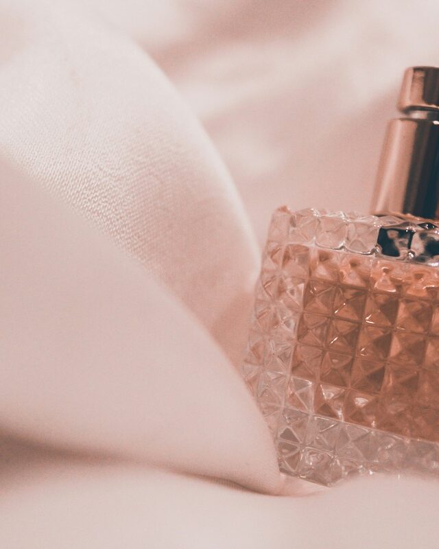 ©Siora Photography / Unsplash Photo of a perfume bottle