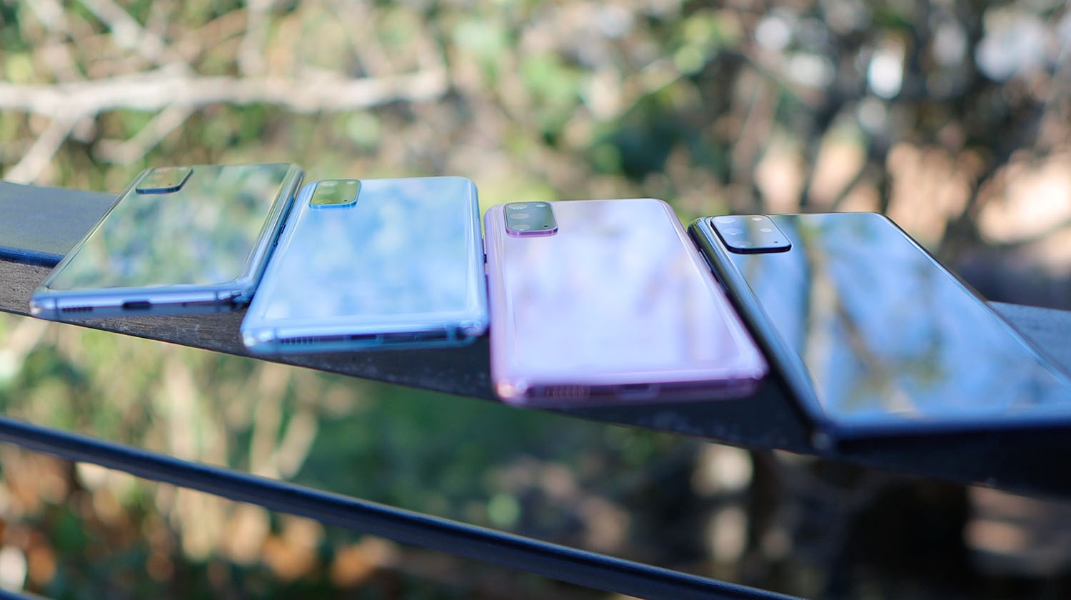 Feature photo by Daniel Romero/Unsplash. Several smartphones in a row.