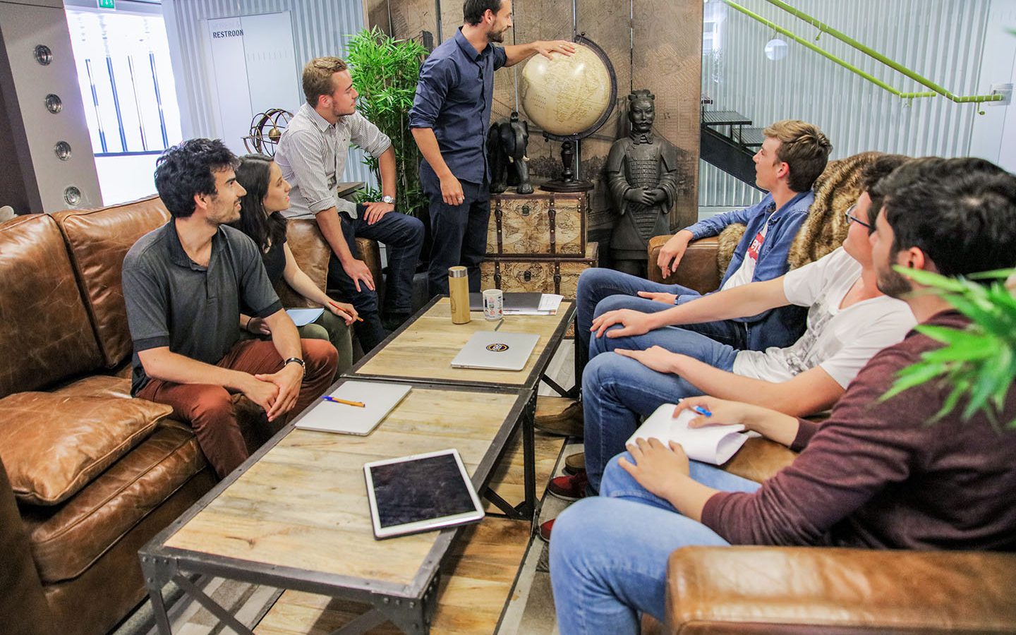 titactrip-meeting-people Tictatrip People Meeting