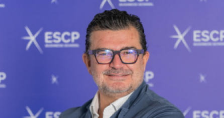 “L’étudiant idéal du BSc de l'ESCP ne cherche pas seulement un diplôme de commerce, mais une expérience transformatrice.” “L’étudiant idéal du BSc de l'ESCP ne cherche pas seulement un diplôme de commerce, mais une expérience transformatrice.”